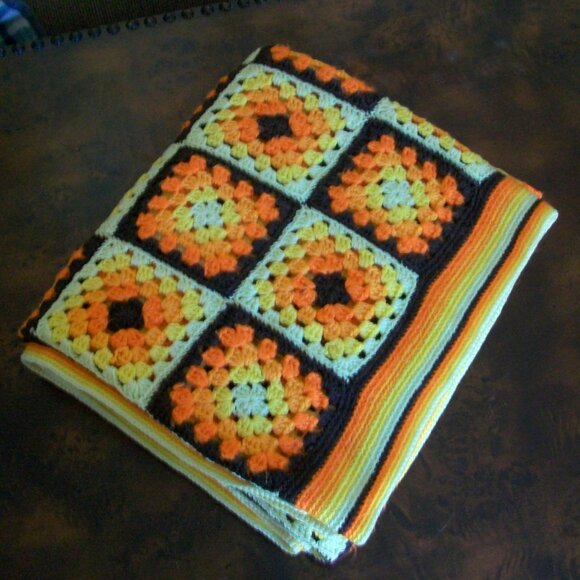 Vintage 70's Hand Crochet Granny Square Afghan Orange Yellow Brown 42" x 70" - Picture 5 of 8